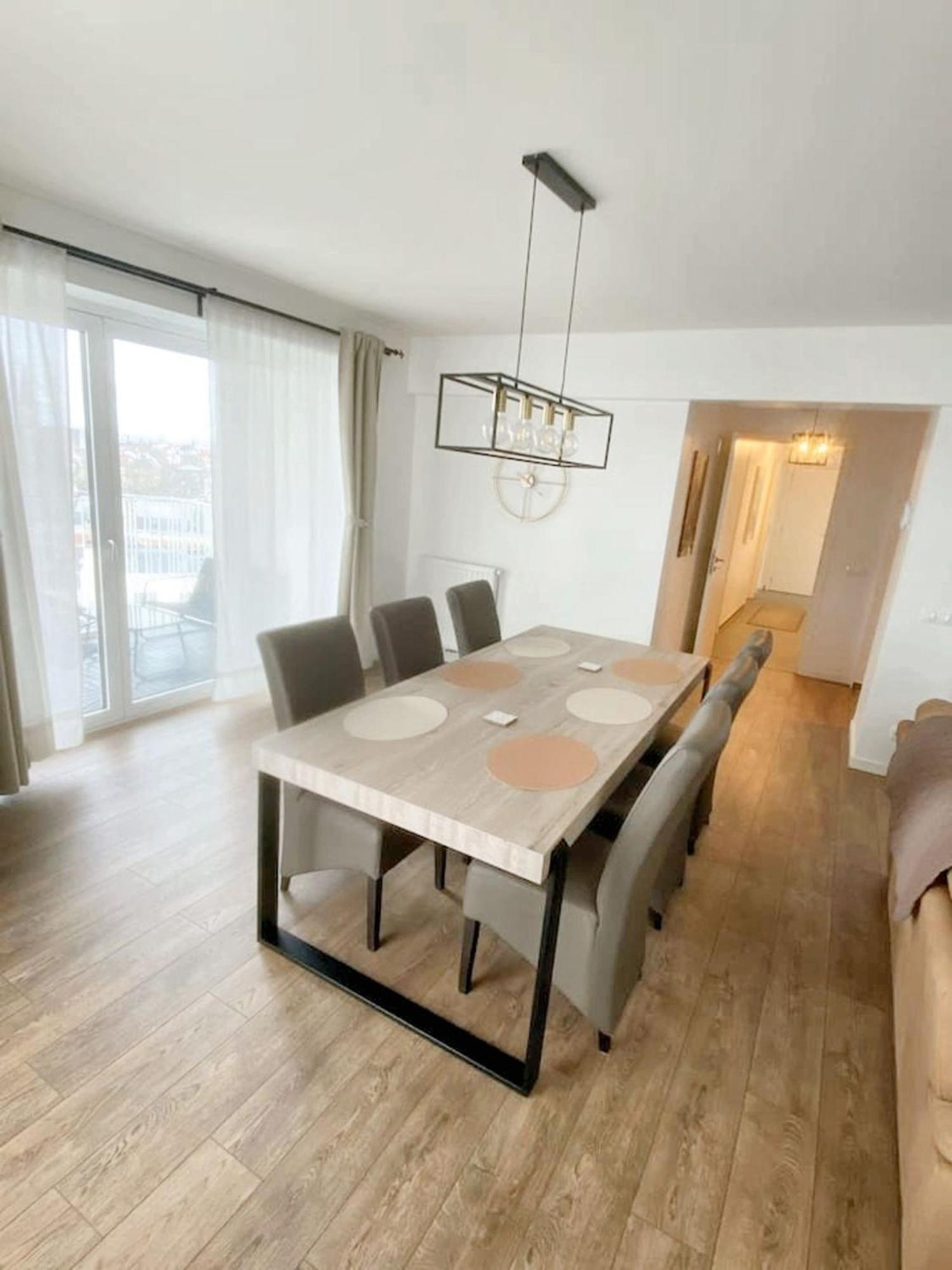 Modern Apartment In Cureghem Anderlecht 134 M² + Terrace Bryssel Exteriör bild