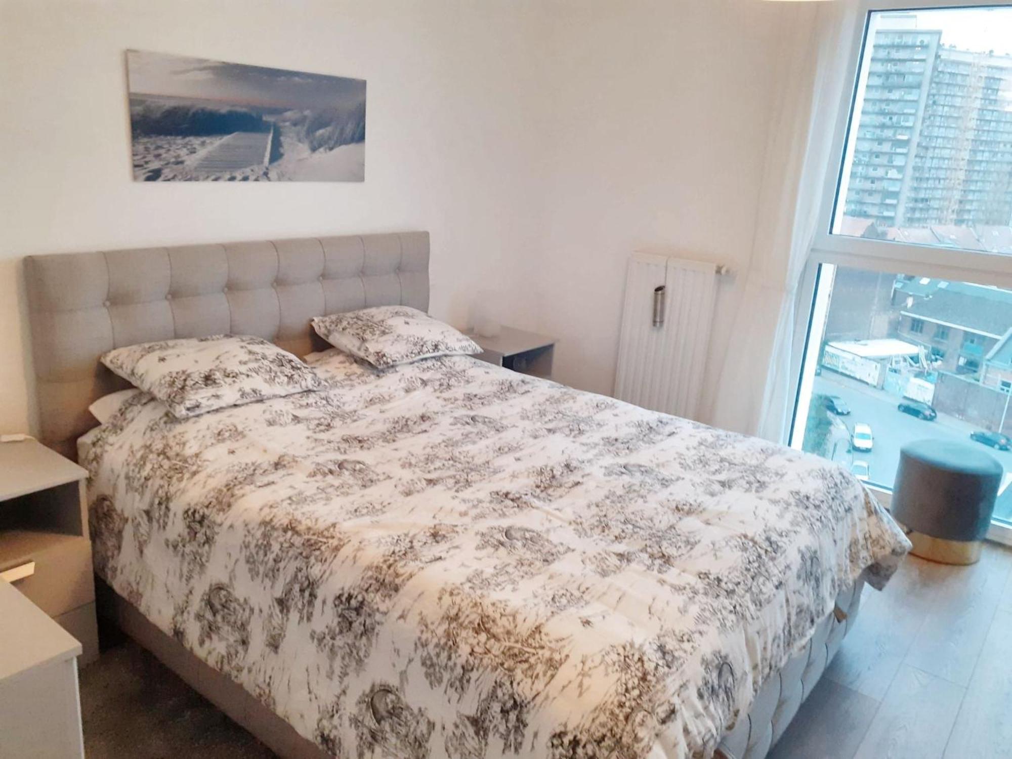 Modern Apartment In Cureghem Anderlecht 134 M² + Terrace Bryssel Exteriör bild
