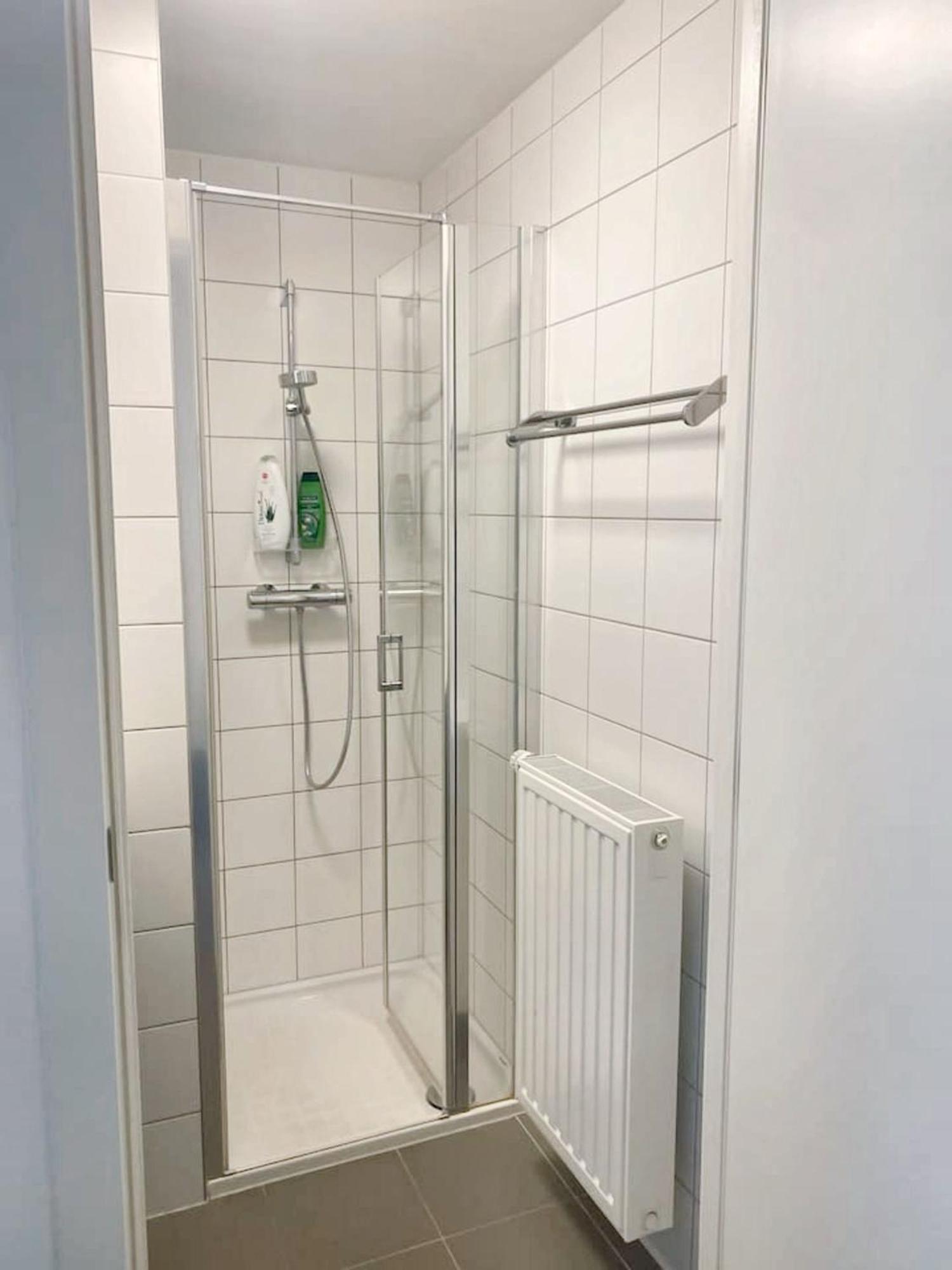 Modern Apartment In Cureghem Anderlecht 134 M² + Terrace Bryssel Exteriör bild