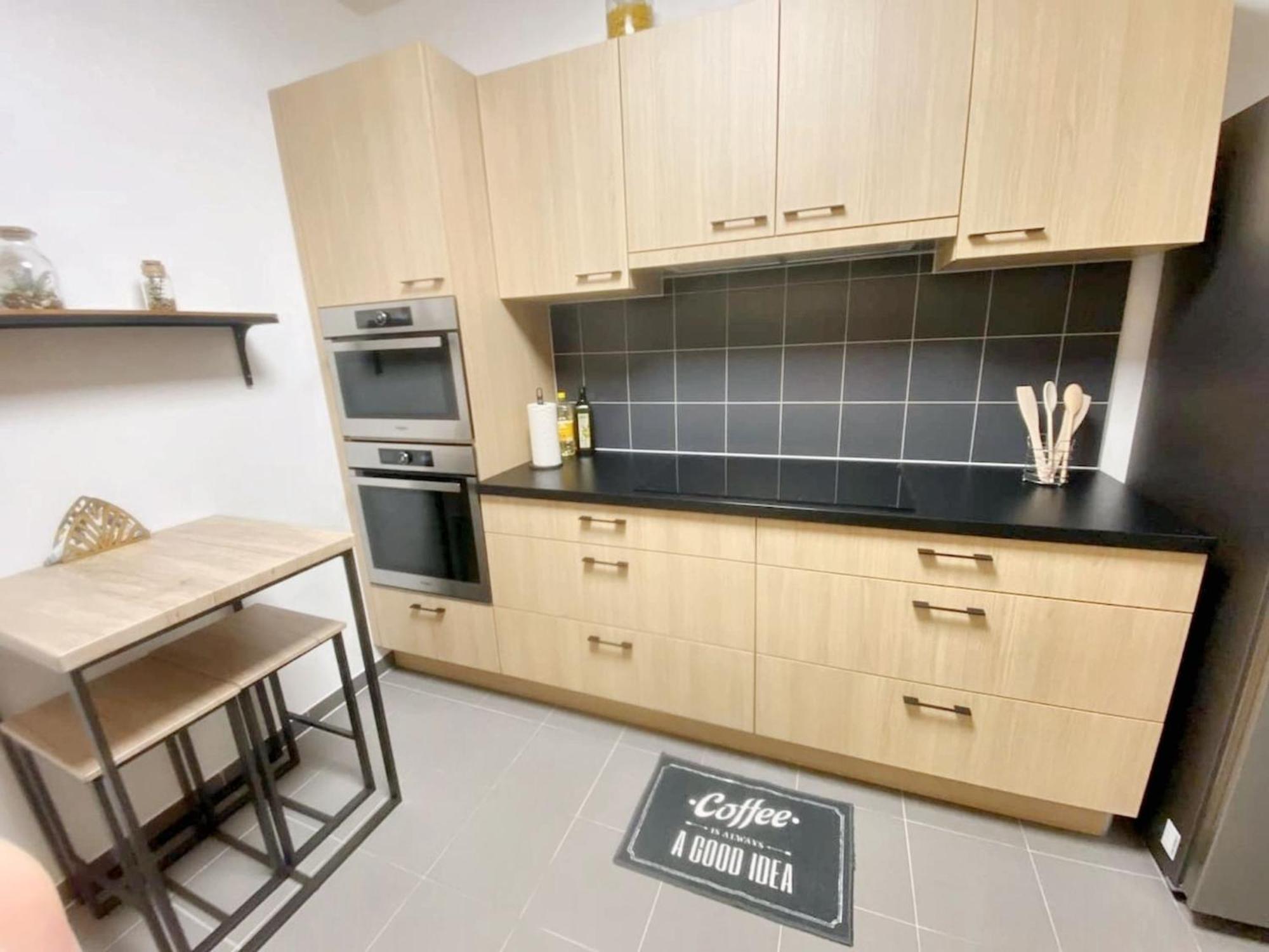 Modern Apartment In Cureghem Anderlecht 134 M² + Terrace Bryssel Exteriör bild