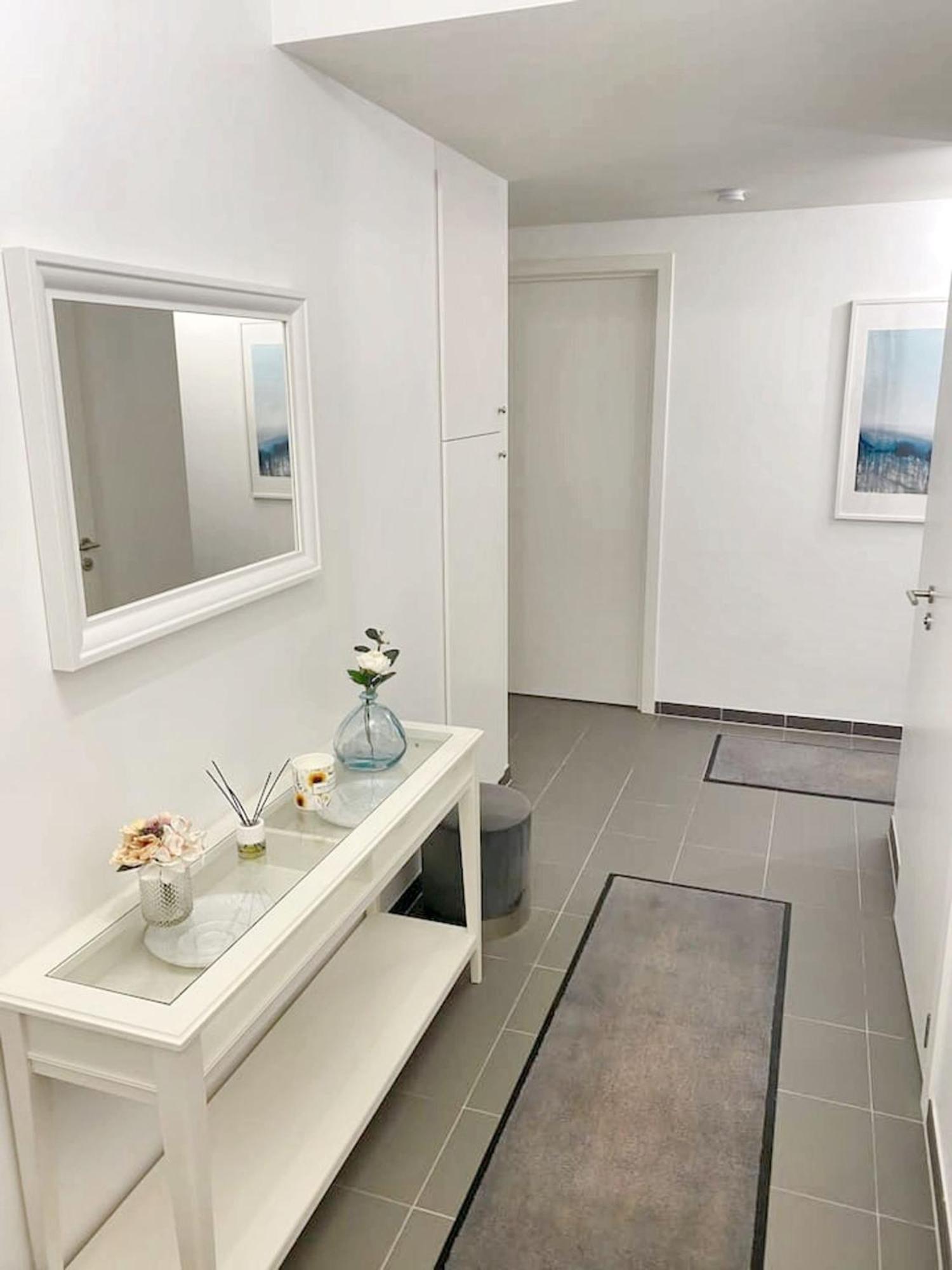 Modern Apartment In Cureghem Anderlecht 134 M² + Terrace Bryssel Exteriör bild