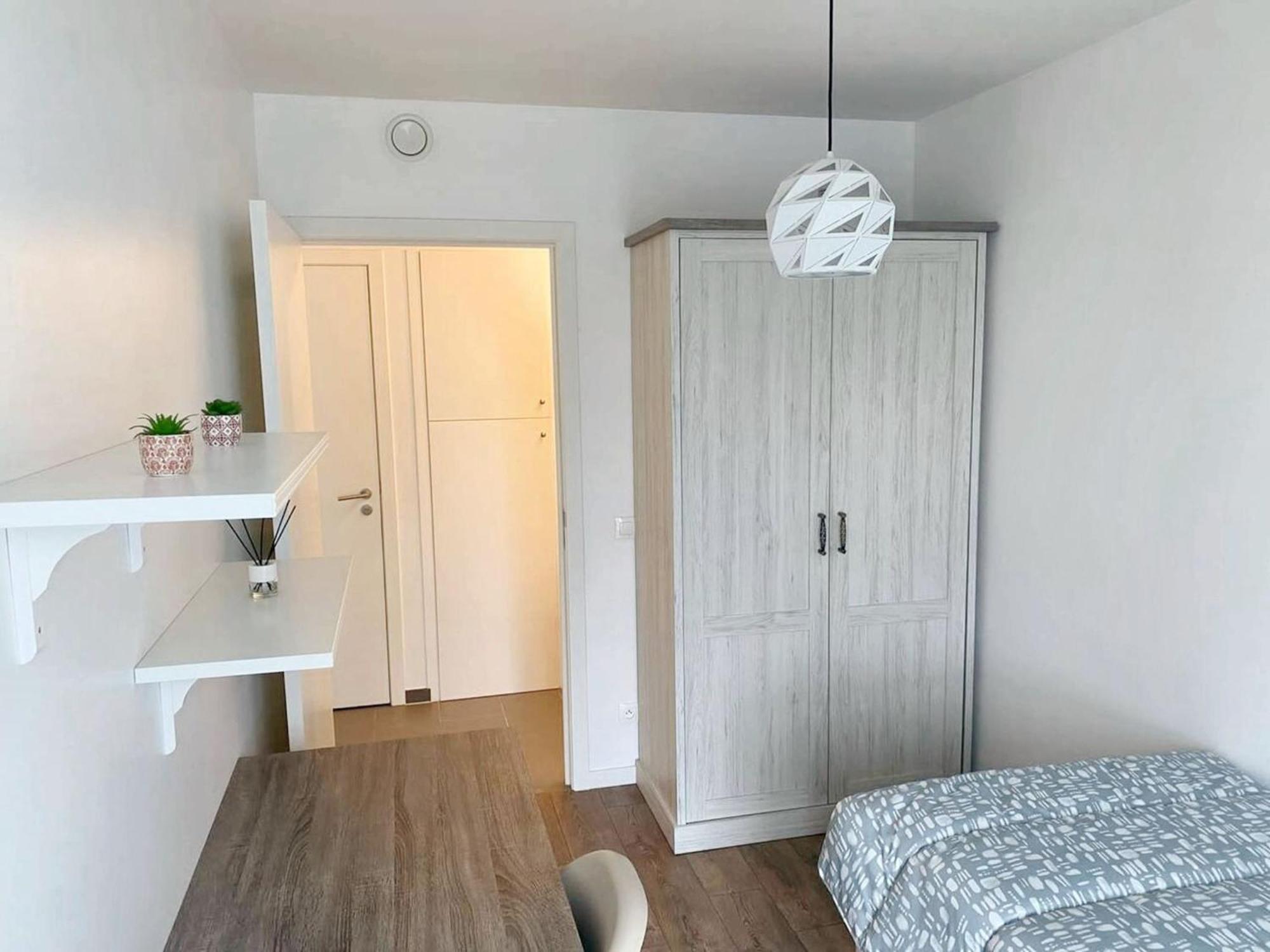 Modern Apartment In Cureghem Anderlecht 134 M² + Terrace Bryssel Exteriör bild