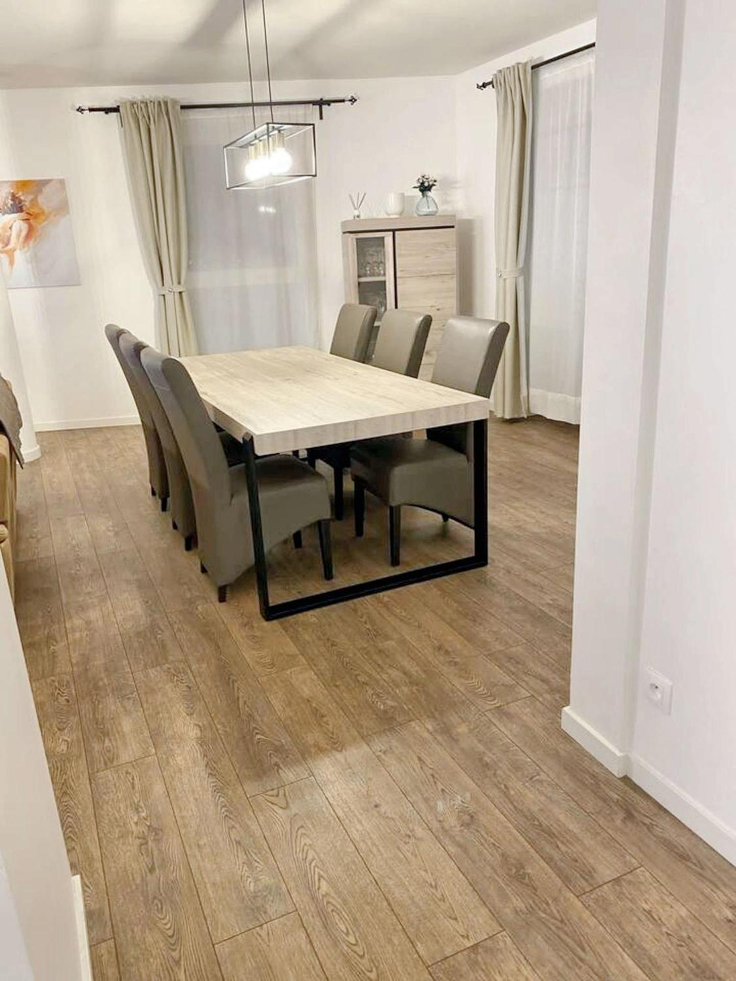 Modern Apartment In Cureghem Anderlecht 134 M² + Terrace Bryssel Exteriör bild